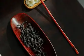 命苦福薄的人，往往喜欢讲这四种话图片