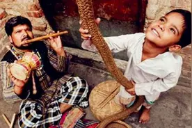 印度大骗局？古老幻术“通天绳”，绳子直通云霄！原理究竟是什么图片