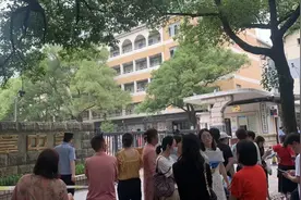 直击！中考现场！图片