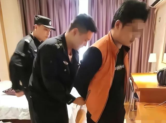 江苏“鸭店”被一锅端了，清一色的女嫖客，最年轻的员工只有23岁