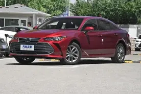 亚洲龙：2.5L+8AT，百公里才6个油！单凭颜值就能让你买单？图片