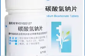 长期吃小苏打片也能降尿酸？碳酸氢钠长期吃，对身体有害吗？图片
