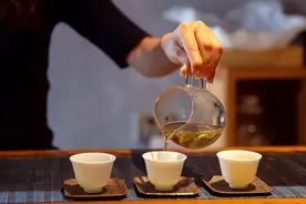 经常喝茶会让牙齿变黄吗？学会这3个方法，让牙齿白回去图片