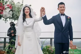 2021年官宣结婚的明星：40岁艺人成结婚主力军，七对奉子成婚图片