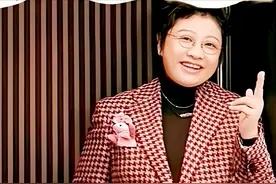 韩红补牙缝上热搜！她为何嫁不出去？81岁老母亲坦然面对图片
