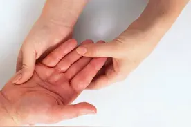 手指长短跟性能力有关？医生建议：这些生理知识，男女都该了解图片