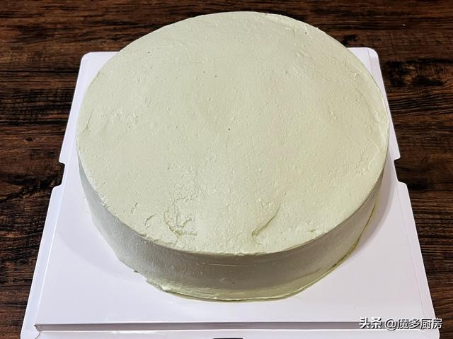 蛋糕越做越顺手，10寸奶油蛋糕也不用买了，详细制作步骤分享