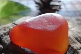 新疆金丝玉宝石光，通透绝美，惊艳了整个世界图片