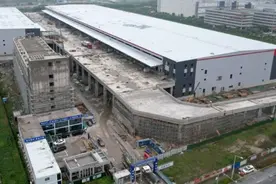 京东四期物流仓库（京东智能产业园）项目结构封顶！图片