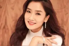 凤凰传奇玲花：人红不忘本，直面非议与质疑，终成大众喜爱的歌手图片