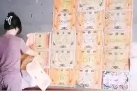 儿子满墙奖状却没考上重点高中，妈妈痛哭扯下奖状图片