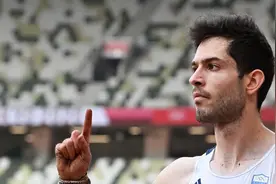 滑稽！滕托格罗创纪录一跳被取消，鞋子颜色不合格，本尊炮轰图片