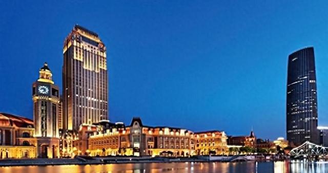中国房地产卖不动了？曹德旺发声：房地产正面临历史性的转折点！