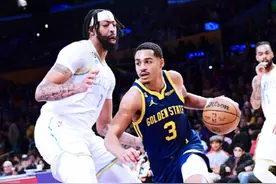 詹姆斯赛季最低13分戴维斯仅12分湖人仍轻取勇士！图片