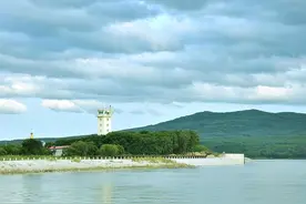 中国领土扩张变成1045万，一夜之间增加85万，辟谣：不要被蒙蔽！图片