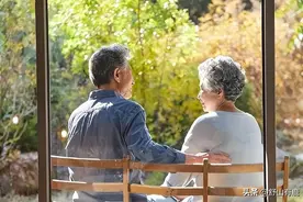 人到六十，躺病床了才醒悟：人这一生的底牌，只有这三张图片