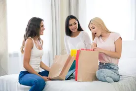 儿子女朋友第一次上门父母怎样说？这些建议你可以看看图片