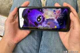 游戏皮肤精致可爱 未成年人充值“上头”图片