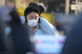 熟悉的艺术家…杨迪刘维道歉图片