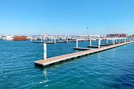 中国有多少港口可以停靠航空母舰？图片