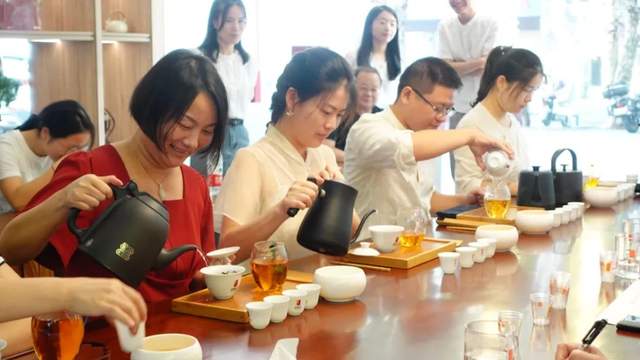 武陵红茶冲泡标准培训班圆满启动 | 泡茶有讲究，做茶不将就(图9)