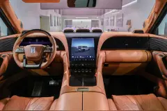 比亚迪车机进化：仰望U8搭载高通骁龙8+ 满血版，配备16GB内存图片