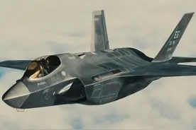 世界首次隐身机巅峰对决回顾：歼-20猛追F-35，美军已无任何优势图片