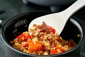 湖南肉汤泡饭的做法，米饭遇上浓稠肉汤汁，太入味下饭啦图片