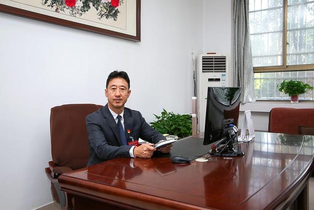 郑州工商学院及管理人员简介