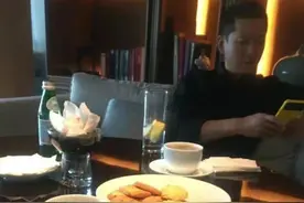 被曝逼前女友吃避孕药后！周杰：只有承认自己是Gay才能洗刷清白图片
