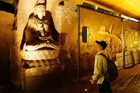龙宫真实存在吗？1992年发现神秘水潭，抽干后竟出现千年地下宫殿图片