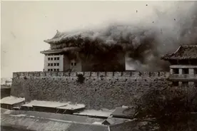 旧影：大清门掉了墙皮，万里长城人迹罕至，雷峰塔还没有倒掉图片