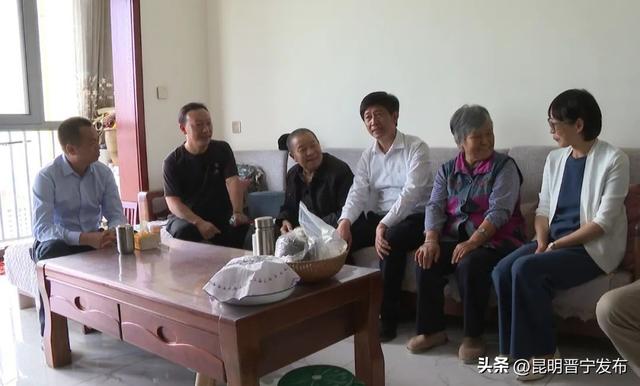 中秋节领导祝福语 中秋节领导祝福语大全(图1) 中秋节领导祝福语 中秋节领导祝福语大全(图1)