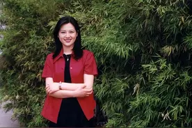 她曾是朱军的搭档，消失许久以为是从央视离职，实则早已遗憾离世图片