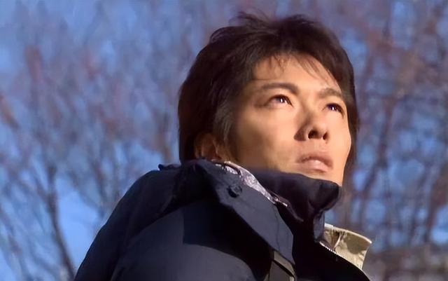 一部反应人性黑暗的奥特曼神作，奈克瑟斯更像孤勇者