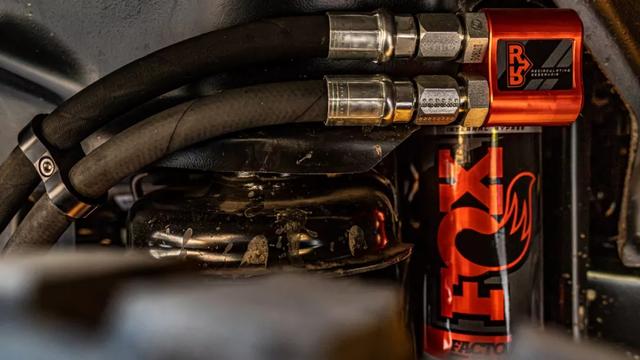 扮“马”吃“马”——牧马人JL改装