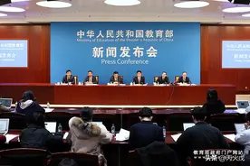 专家预测，2025年中国将出现学校倒闭潮，学生家长将何去何从？图片