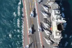 辽宁舰服役10周年，24架满编呈现，内涵很丰富图片