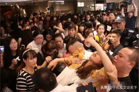 韩国踩踏事件中罹难女孩身体为何一丝不挂图片