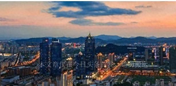 南京有钱人住的地方，南京10大土豪小区房价，你能买得起