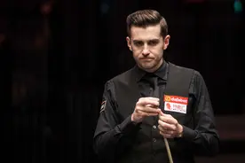 连续七年排名世界第一，“磨王”塞尔比，一位打法充满争议的球员图片