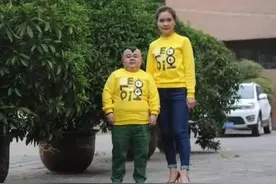 牛人牛事：四川1.2米侏儒，娶1.65米美妻，购7套豪宅，凭啥？图片