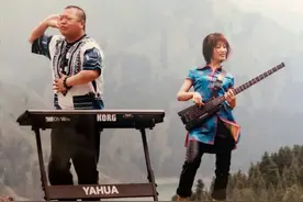 斯琴格日乐与初恋男友、主唱杨坤、恩师臧天朔之间的恩怨往事图片