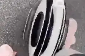 独轮车技巧高手图片