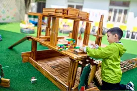 三香幼：小建筑师走入秋天，拼搭梦想图片