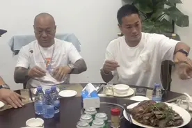 港星黄竣锋内地庆生！三大“古惑仔”陪同，曾单挑三名匪徒图片