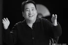 姜昆：24年前，瞒着妻子收养6岁遗孤，如今养子成了他的骄傲图片