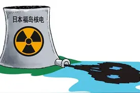 小孩说要尿尿，其实就已经尿了图片