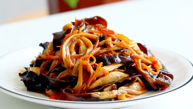 夏天多吃这种“菌菇”，富含人体所需8种氨基酸，营养价值极高