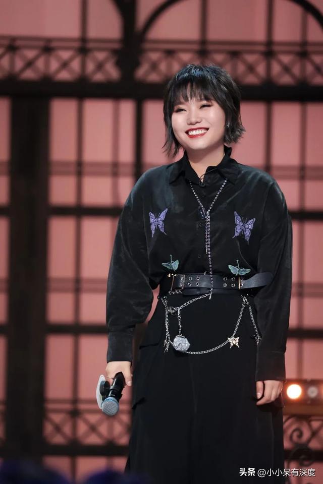 李雪琴的个人资料(脱口秀演员李雪琴生活照) - 经验百科大全